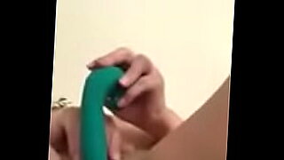 teen amanda fucking herself with a big dildo