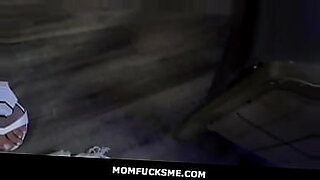 mom sex sleep video