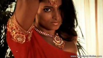 hot and sexy desi indian hd move girl hdneha showing body in red saree to boyfriend before sex