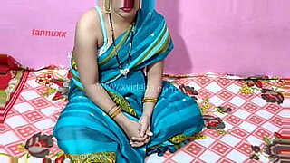 indian beautiful college girl xxx video doing toilet