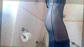 teen sex hot sex skodeng awek kencing dalam tandas awam