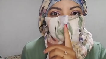 arab hijab niqab crossdresser fuck dildo and cum