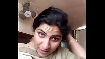 free videos of pakistani girles aunties opens bhurka and deep fuck