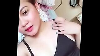 girl first time sexy video with blood