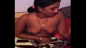 mallu boobs press bra removing