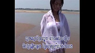 khmer girl take a baht shower