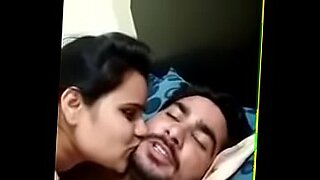 indian lover lip kiss mms