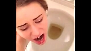 girl masturing porn in toilet