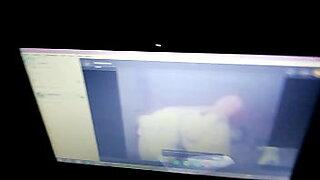 argentino masturbandose por skype