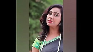 indian fatty hips aunty in saree