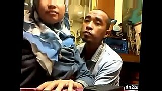 dengan jari