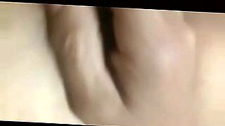 sex video girl strip tease