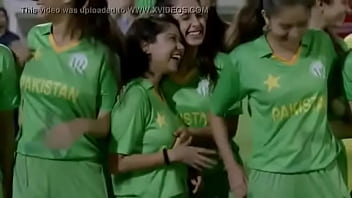 fist time xxx video pakistani girls