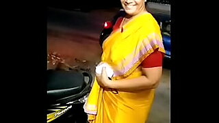 beautiful indian girl in saree fucking telugu