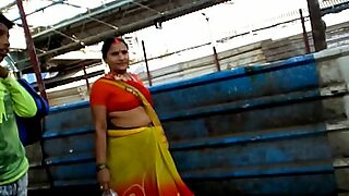 tamil 90 yr village old aunty saree blouse boob sex videos