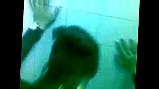mom gives a teen bath f ree to moms hd prno 32