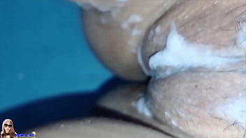 muture old women masturbates and eats her own pussy juice