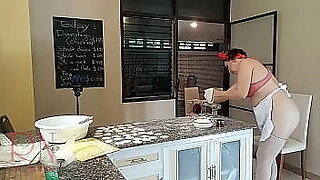 kendra lus mom fucked in kitchen