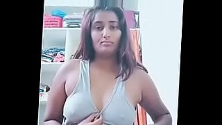 indian blue film video mom son bathroom