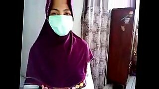 indonesia jilbab hijab urut penis