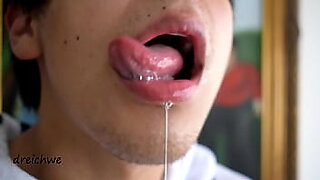 black lesbian long tongue diva pussy eating