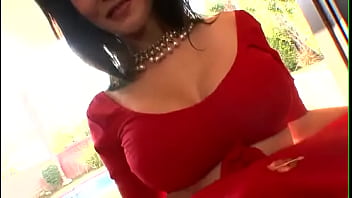 sunny leone boobs oiled