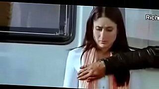 indian actress kareena kapoor live sexy video